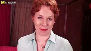 الرطب امرأة سكسي بنات نيج شابة تنفق الوقت مع هزاز