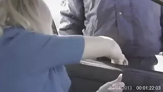 يأخذ في الفم في حديقة الجيران سكسي حيوانات بنات
