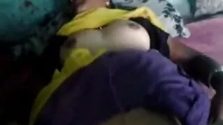 نحيلة شقراء أعطى افلام سكسي بنات مع بعض اللسان إلى رجل ملتح