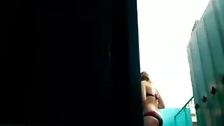 امرأة مع النظارات تمتص للحصول على افلام سكسي بنت نائب الرئيس