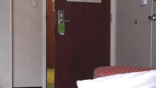 عاطفي سكسي بنات مترجم بعل الأصابع له الزوجة الفرج