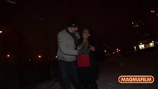دفعت الهزاز في بوسها وحاولت نائب سكسي اجنبي بنات الرئيس